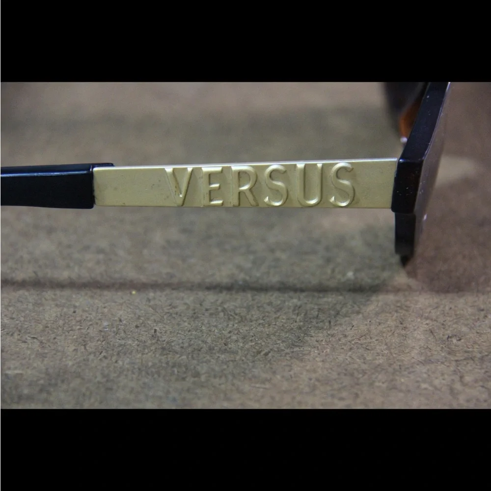 Versace Sunglasses - Picture 5 of 7